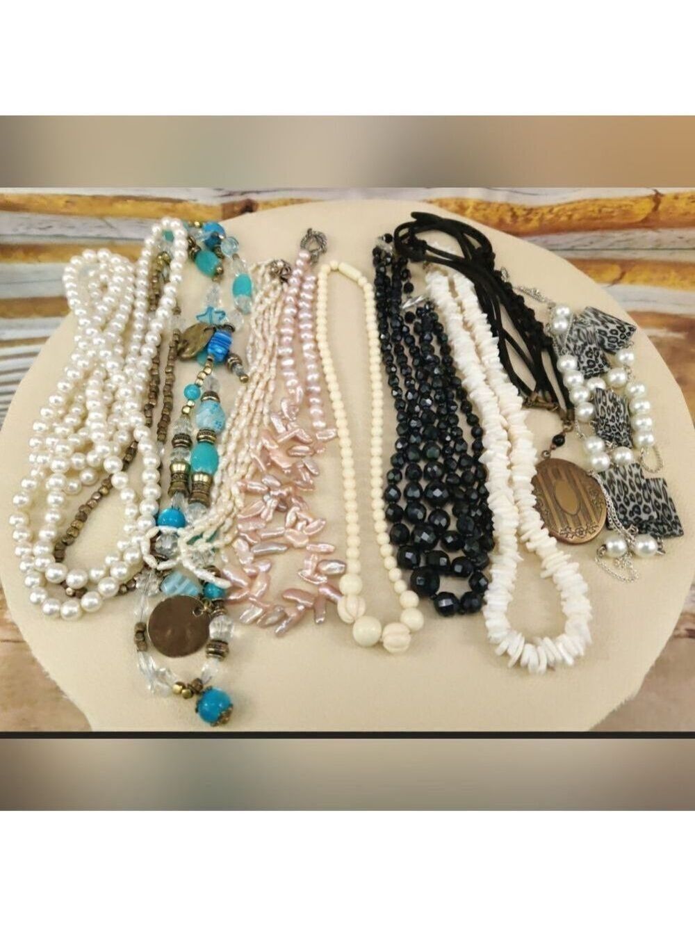 Bundle Necklaces Lot 10 count. To vintage to today.